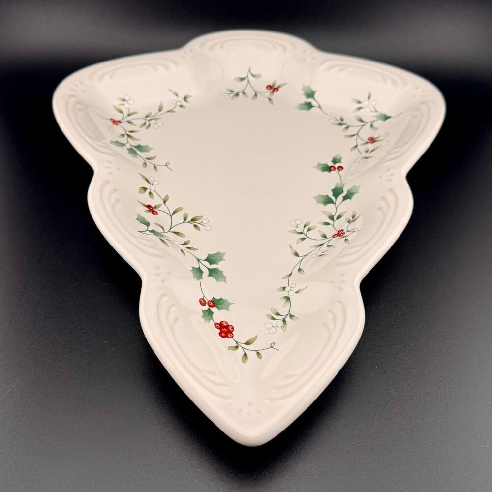 Pfaltzgraf Winterberry Christmas Tree Plate Tray Platter Holiday Red Green White - Picture 4 of 7